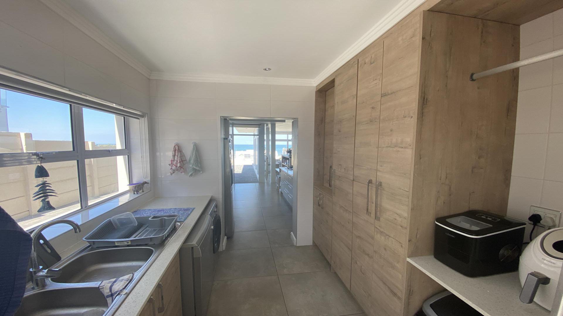 Scullery of property in Yzerfontein