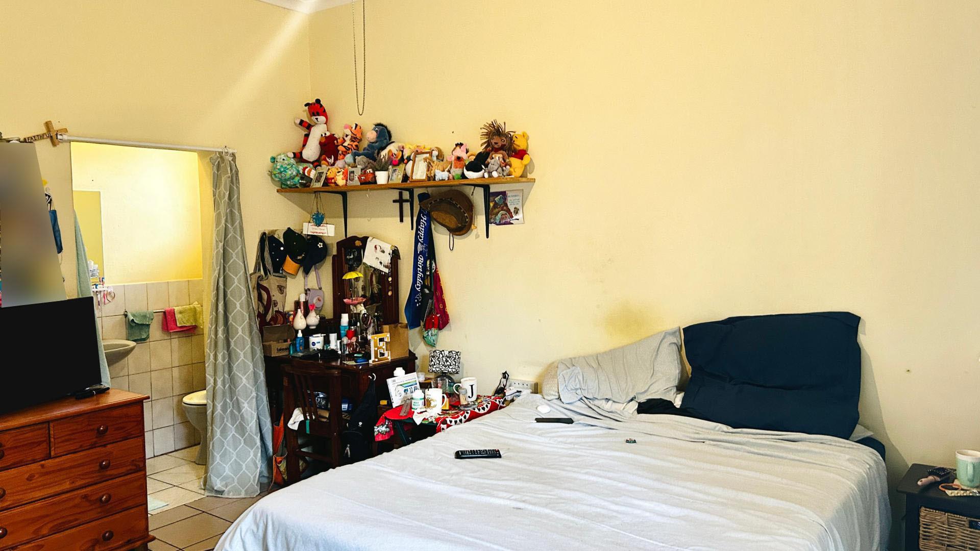 Bed Room 2 of property in Nelspruit Central