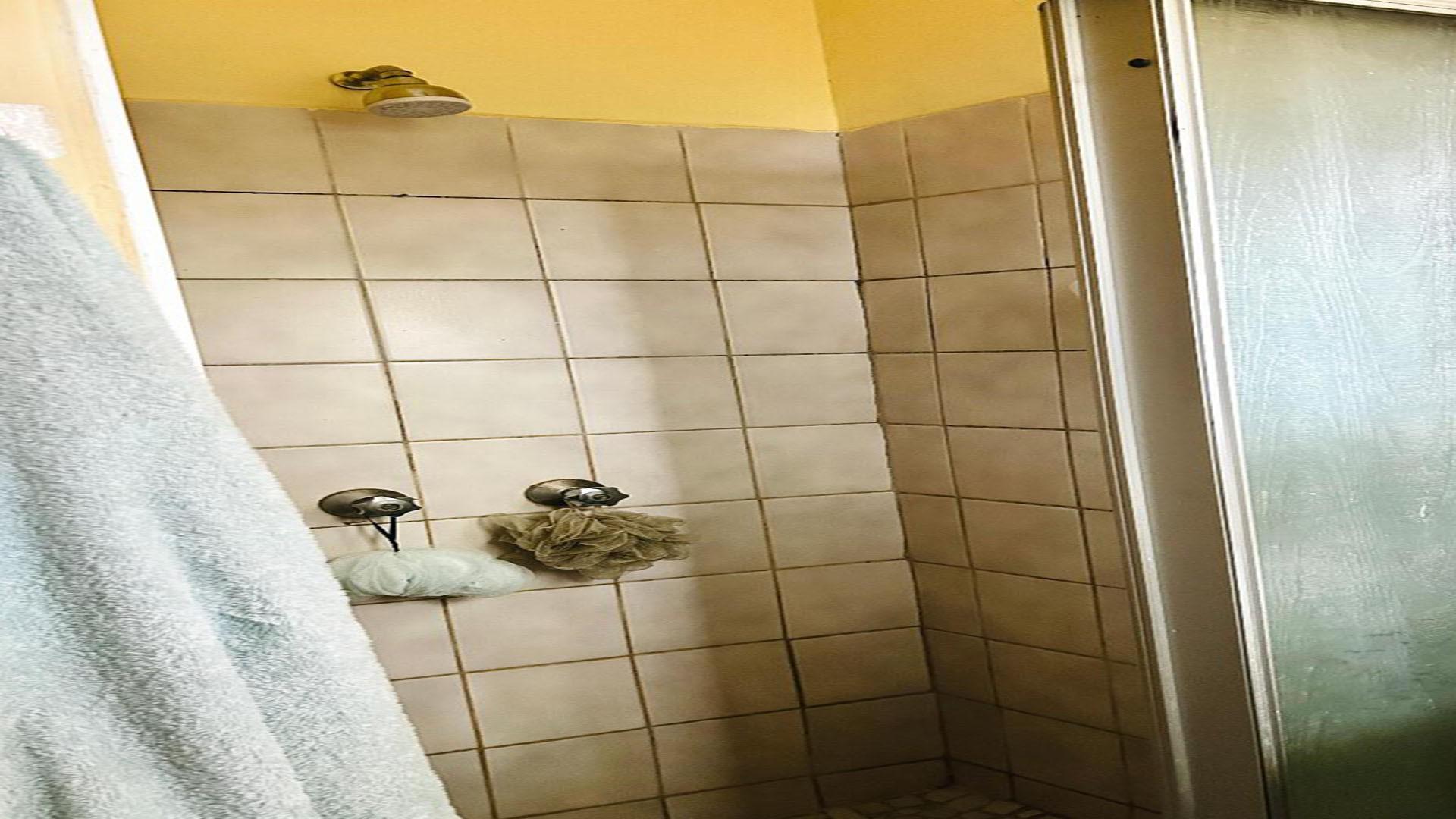 Bathroom 2 of property in Nelspruit Central