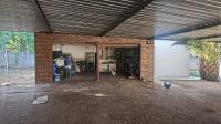 Garage of property in Wierdapark