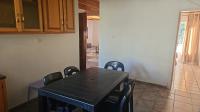 Dining Room of property in Wierdapark