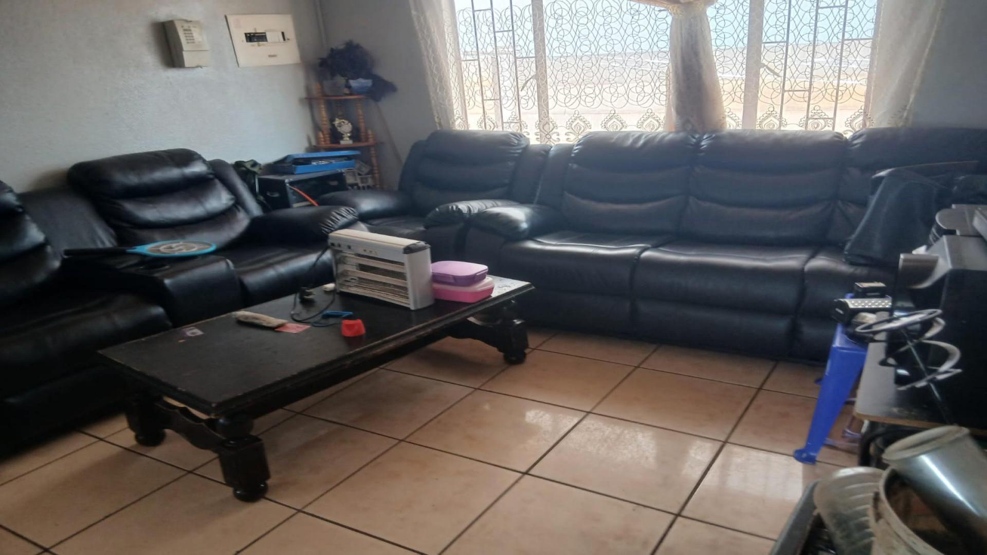 Lounges of property in Rustenburg