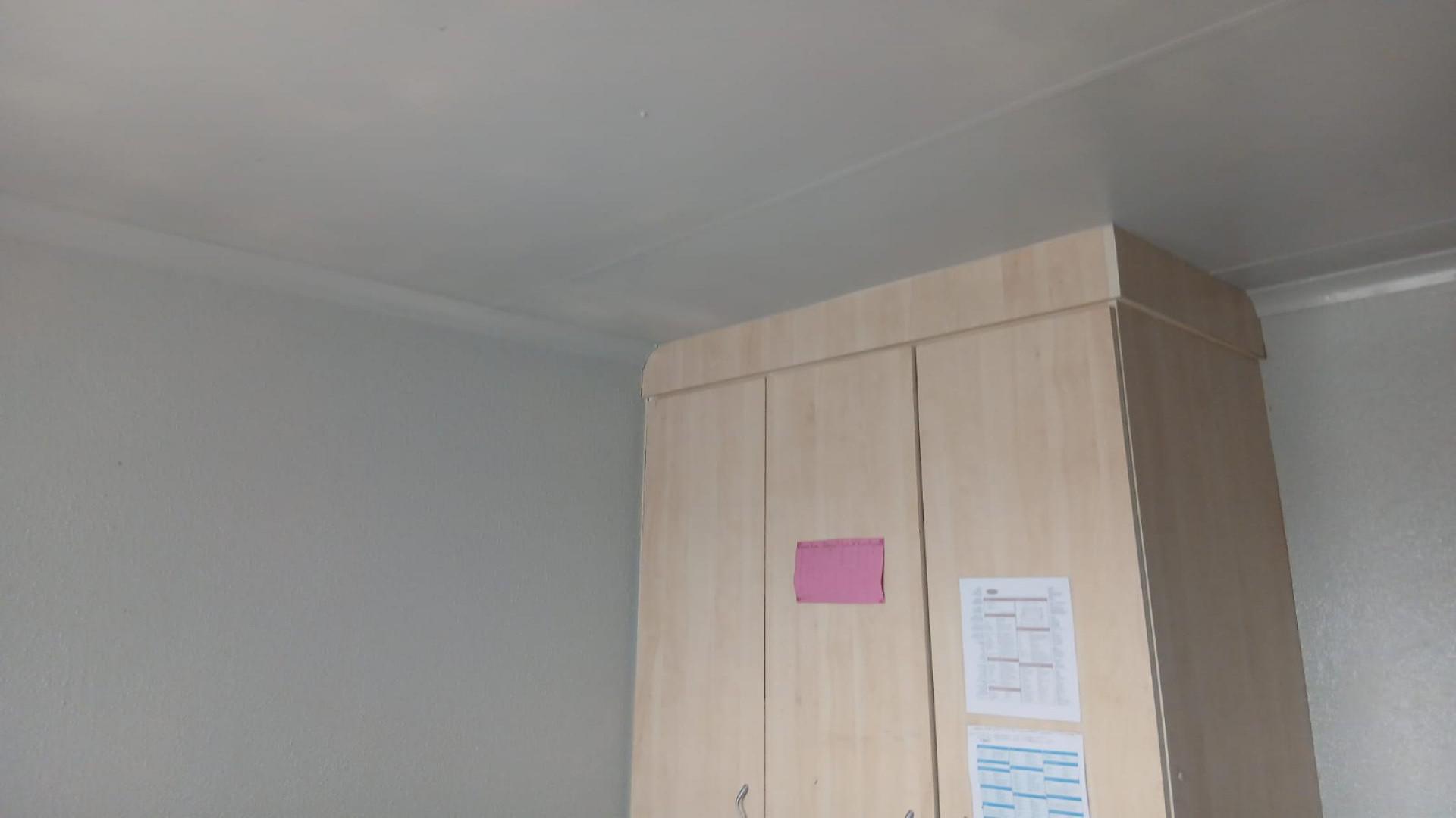 Bed Room 1 of property in Rustenburg