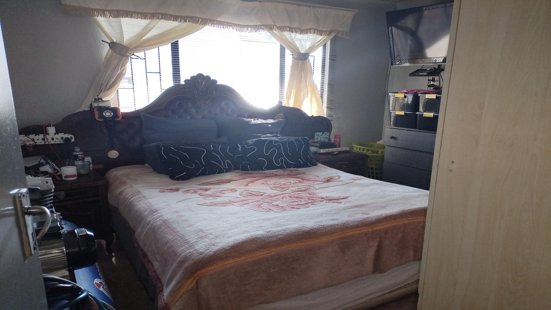 Bed Room 1 of property in Rustenburg