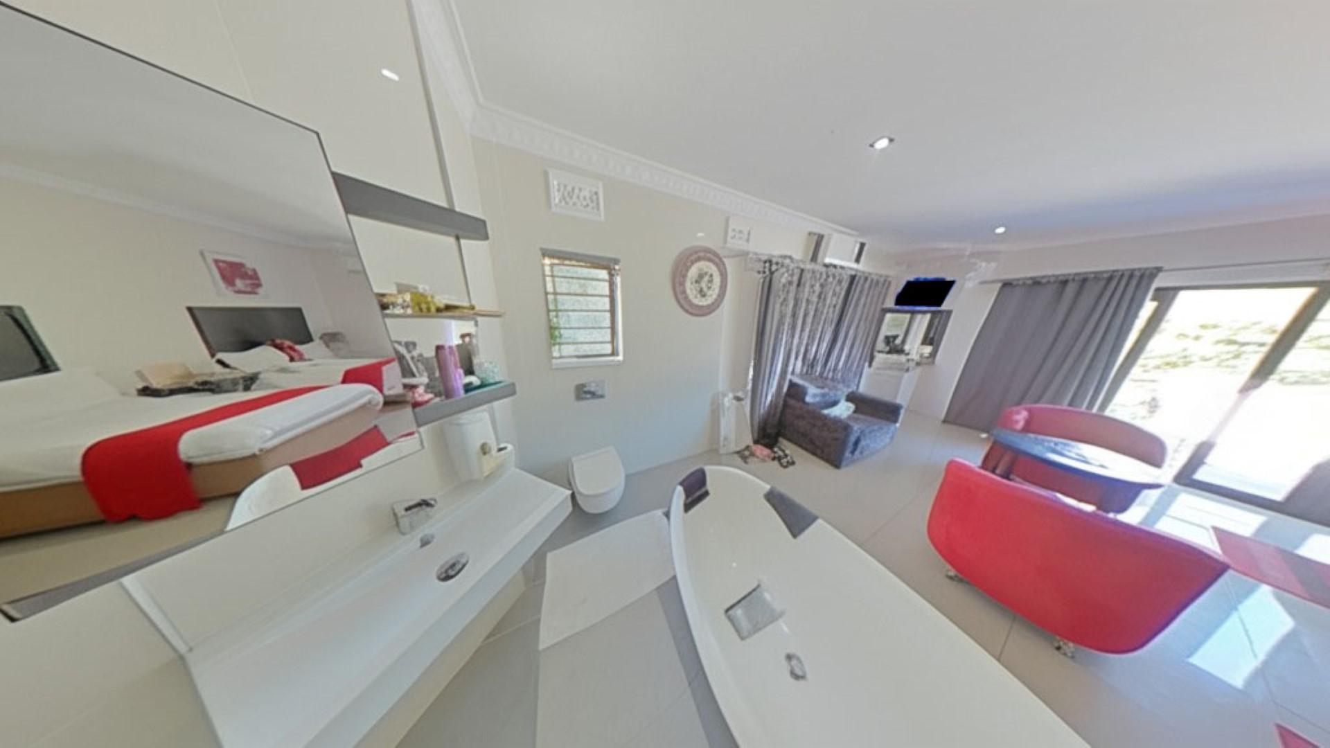 Main Bathroom - 7 square meters of property in Stanger