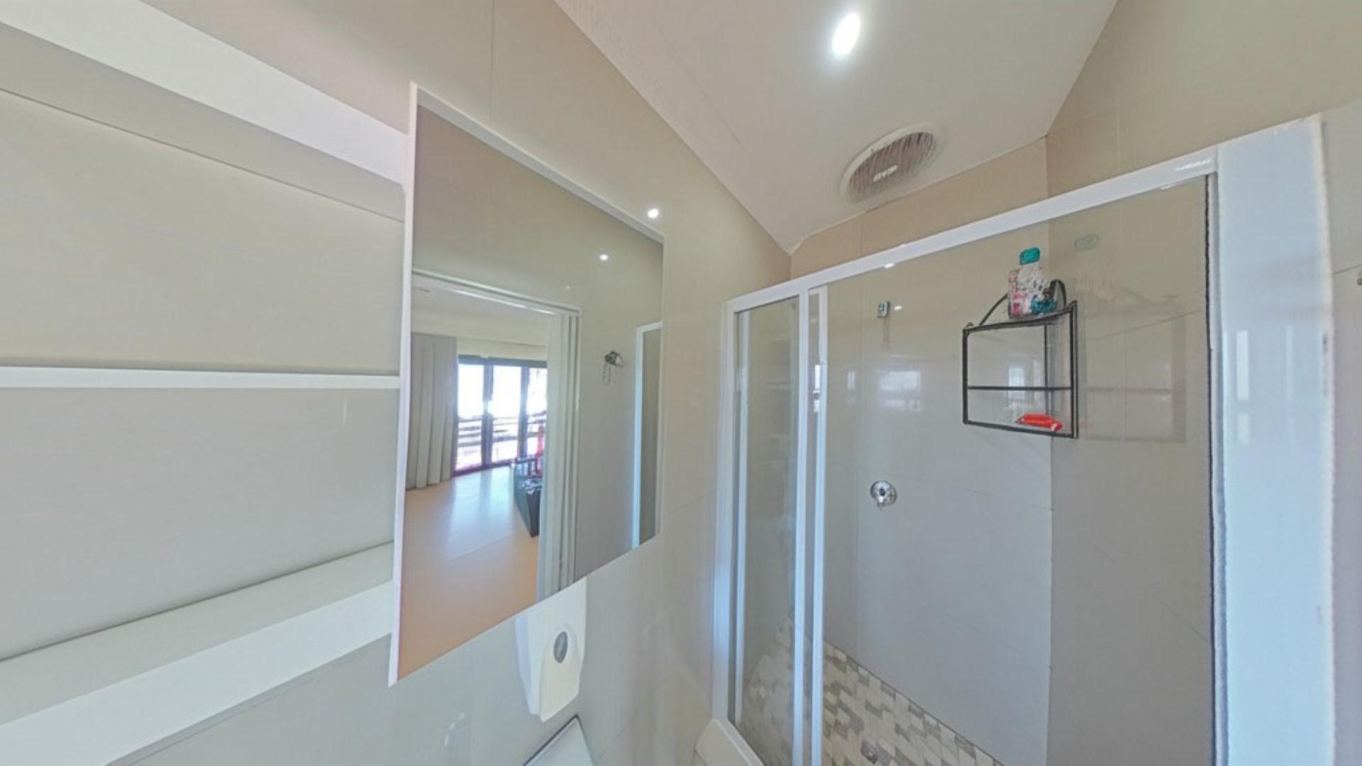 Bathroom 2 - 4 square meters of property in Stanger