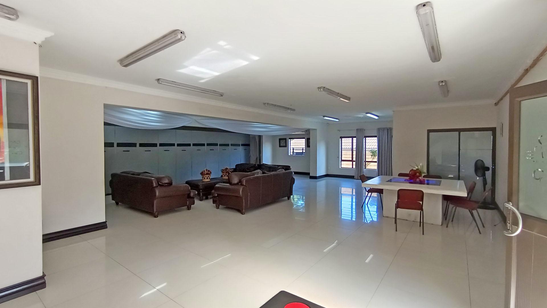 Lounges - 79 square meters of property in Stanger