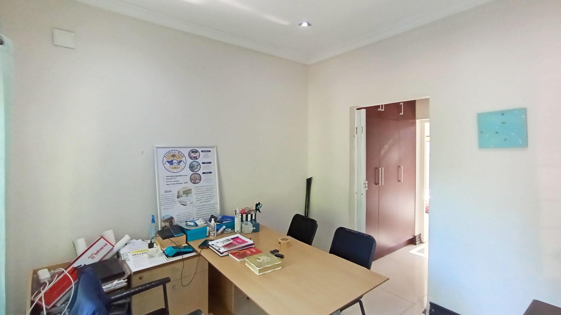 Bed Room 1 - 21 square meters of property in Stanger