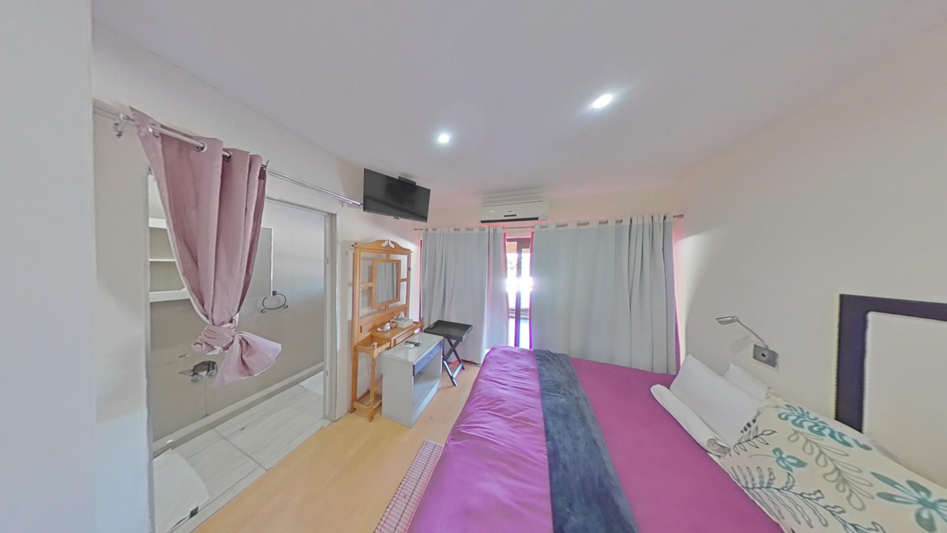 Bed Room 1 - 21 square meters of property in Stanger