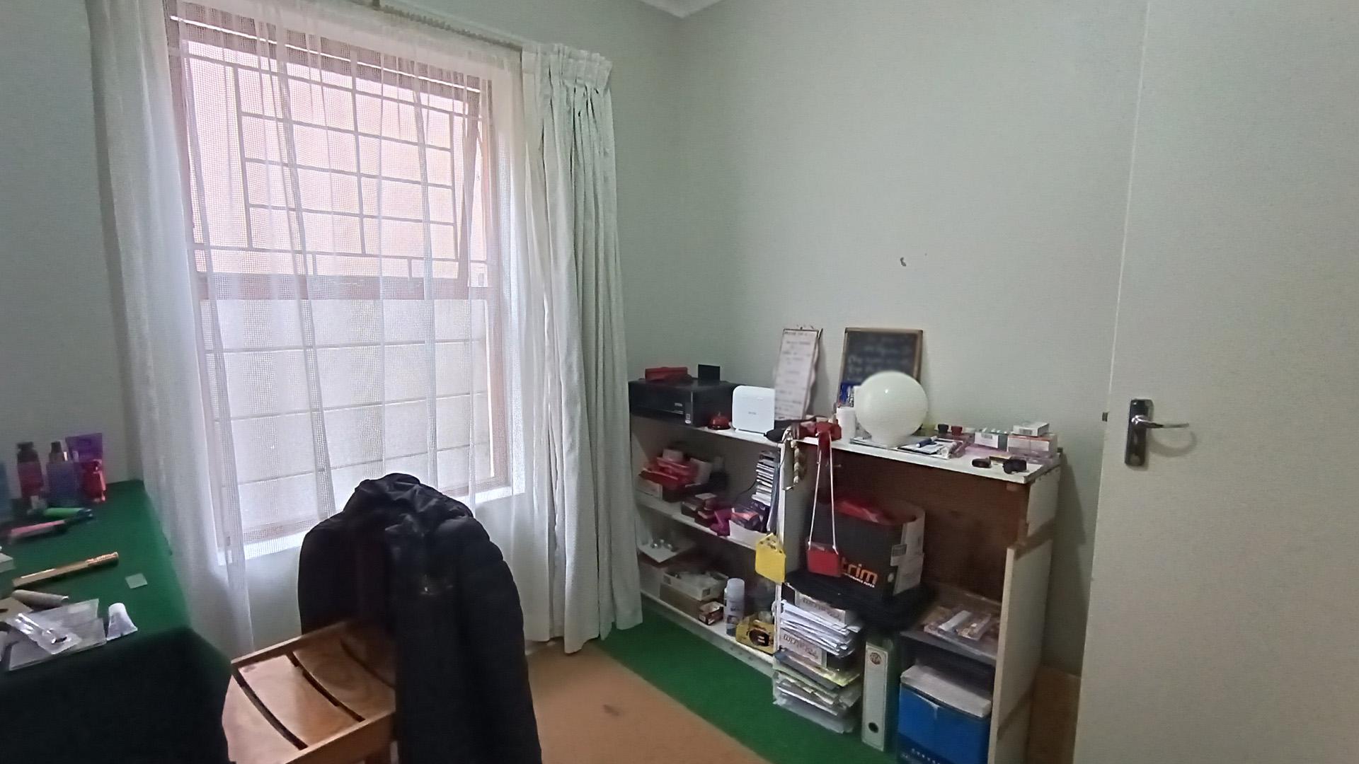 Bed Room 2 - 8 square meters of property in Kuils River