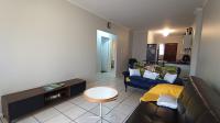 Lounges - 18 square meters of property in Kuils River