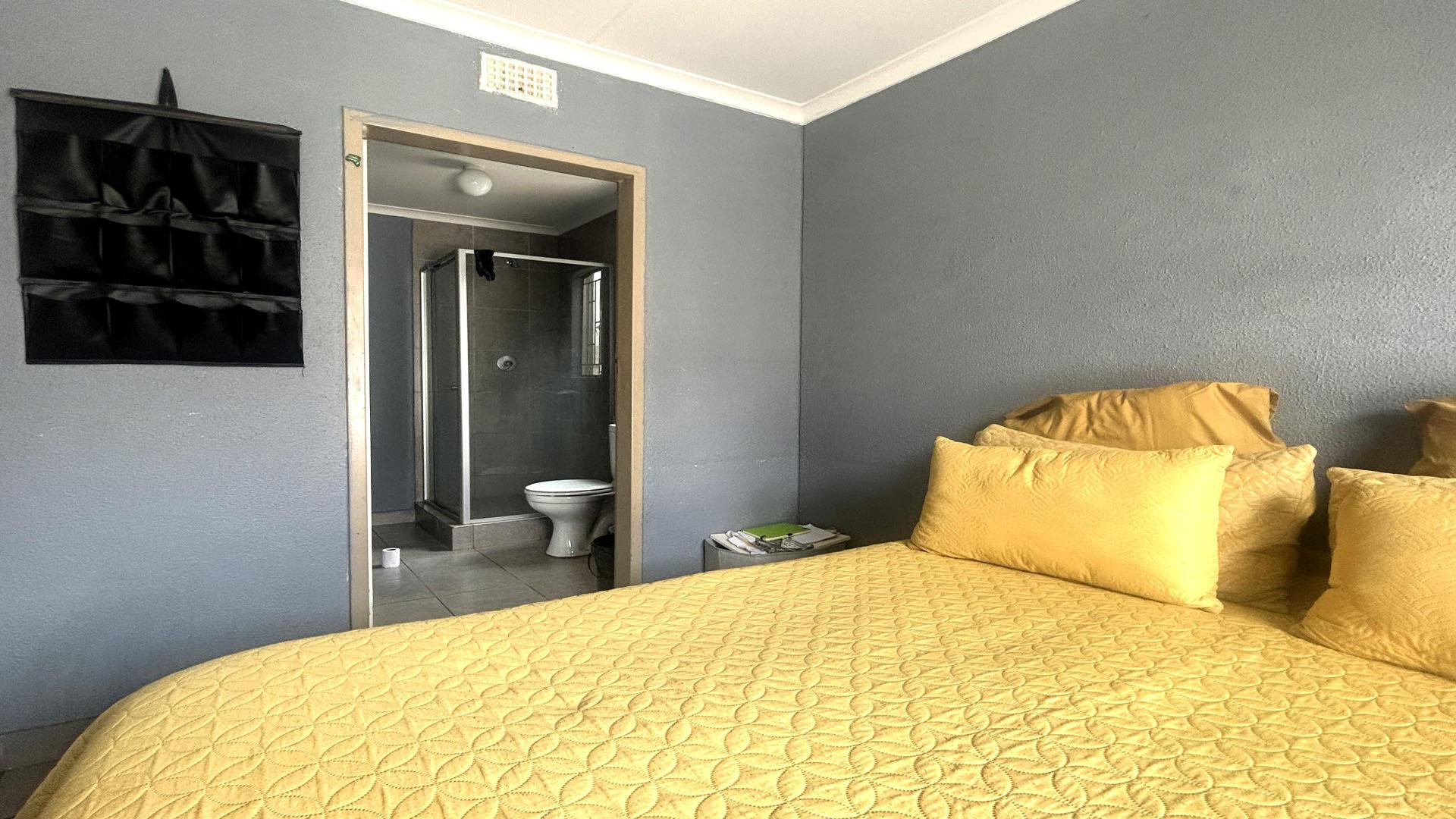 Bed Room 2 of property in Watervalspruit