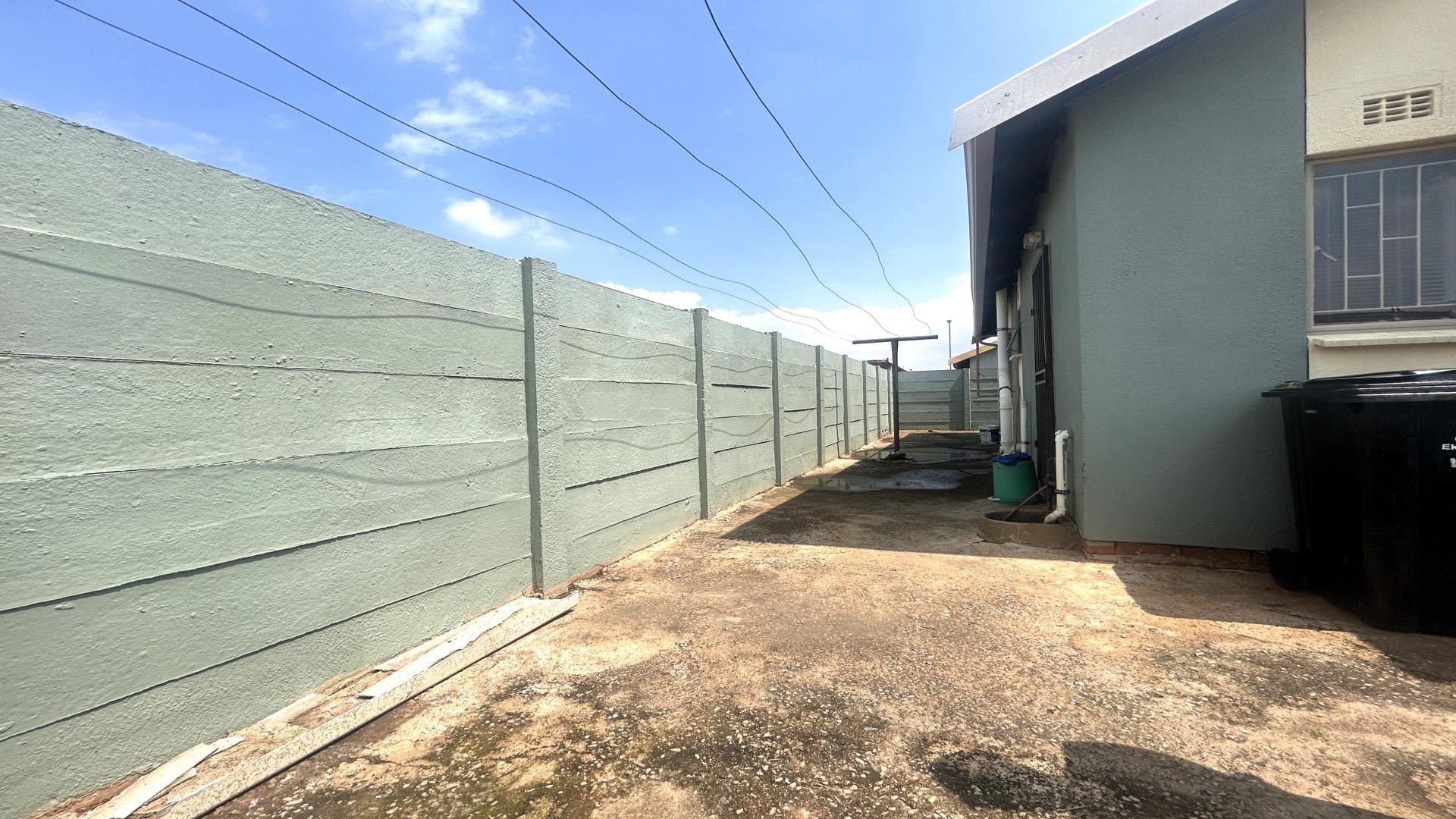 Backyard of property in Watervalspruit