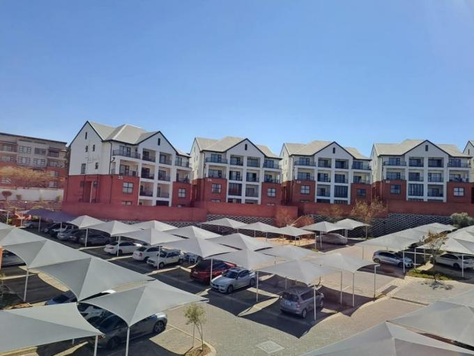 1 Bedroom Simplex for Sale For Sale in Oakdene - MR671546