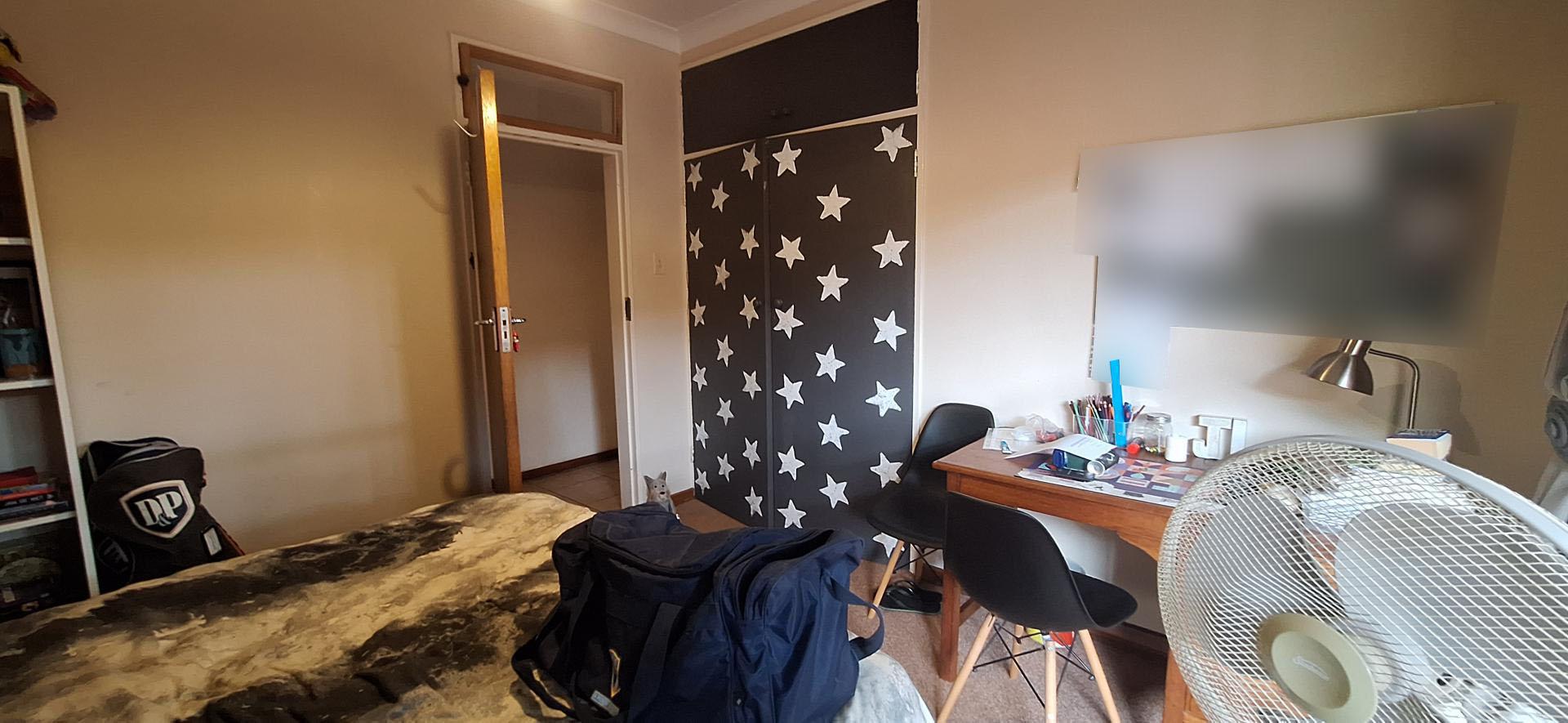 Bed Room 1 of property in Kimberley