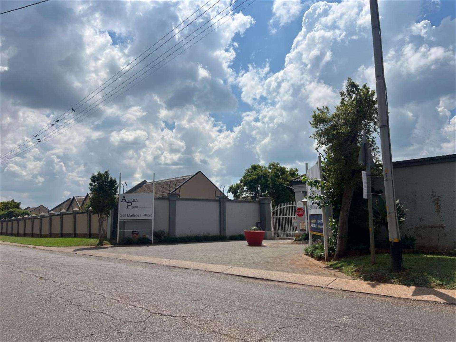 Front View of property in Annlin