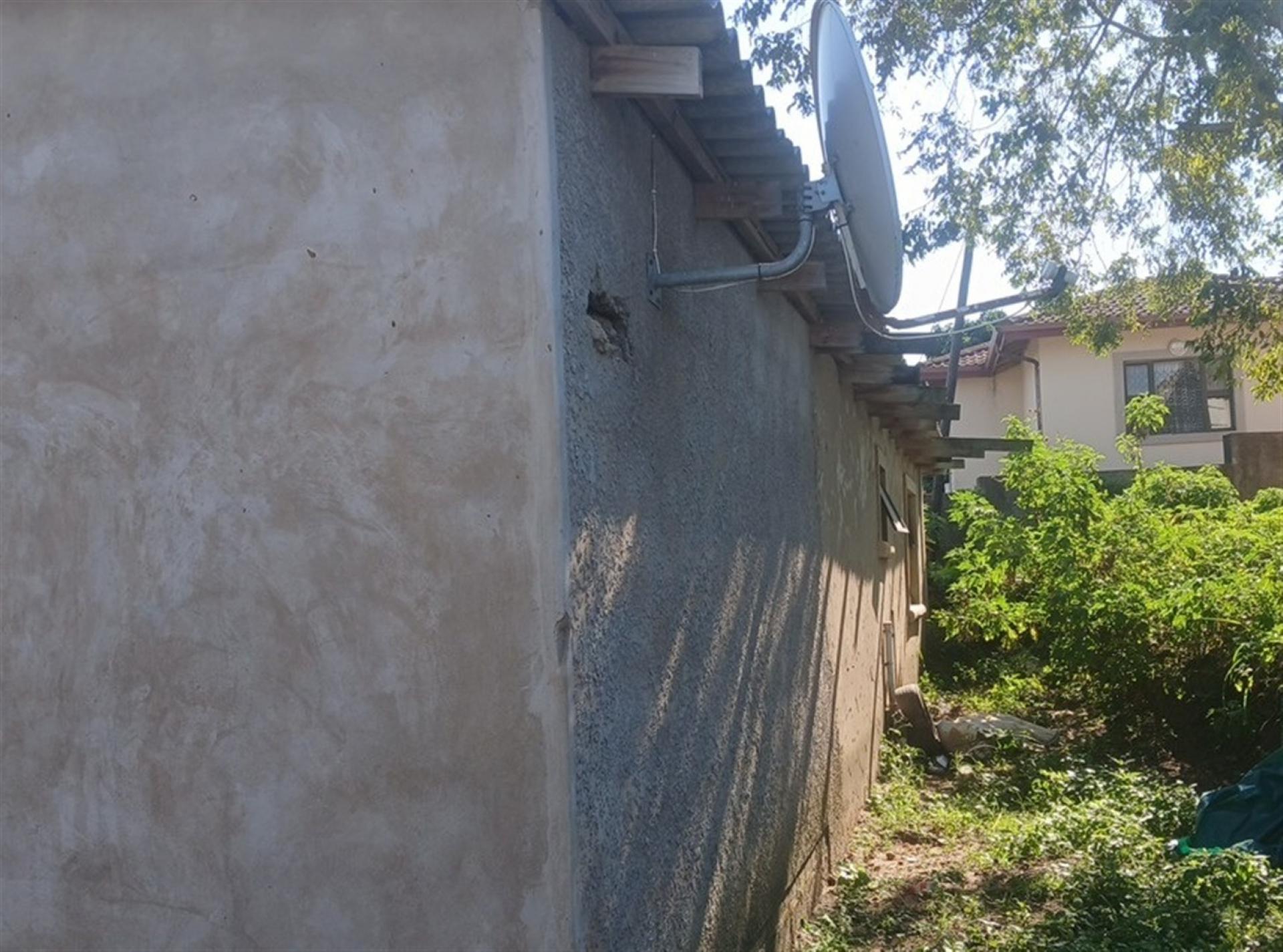 Front View of property in Lovu