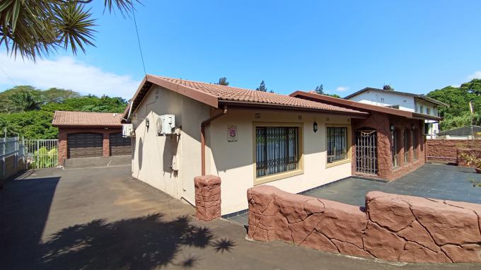 7 Bedroom Freehold Residence for Sale For Sale in Everest Heights - Private Sale - MR671631