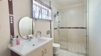 Main Bathroom - 6 square meters of property in Everest Heights