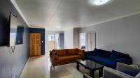 Lounges - 20 square meters of property in Parkrand