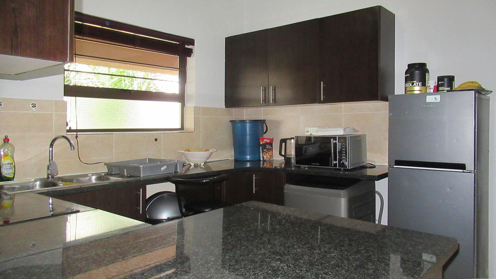 Kitchen - 9 square meters of property in Mulbarton