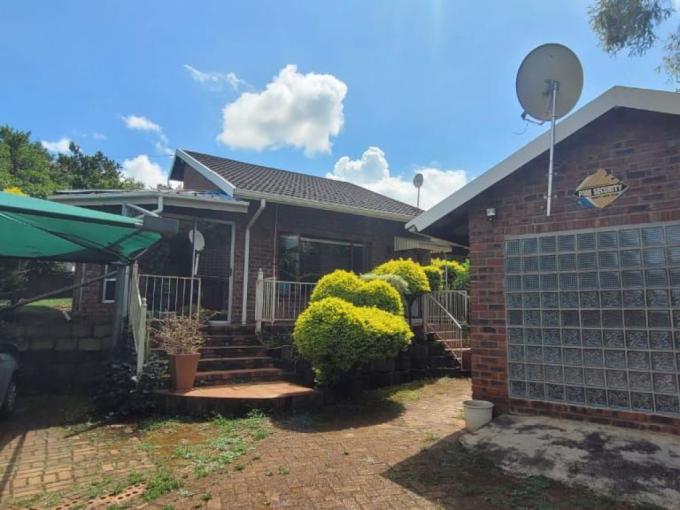 4 Bedroom House to Rent in Hayfields - Property to rent - MR671668