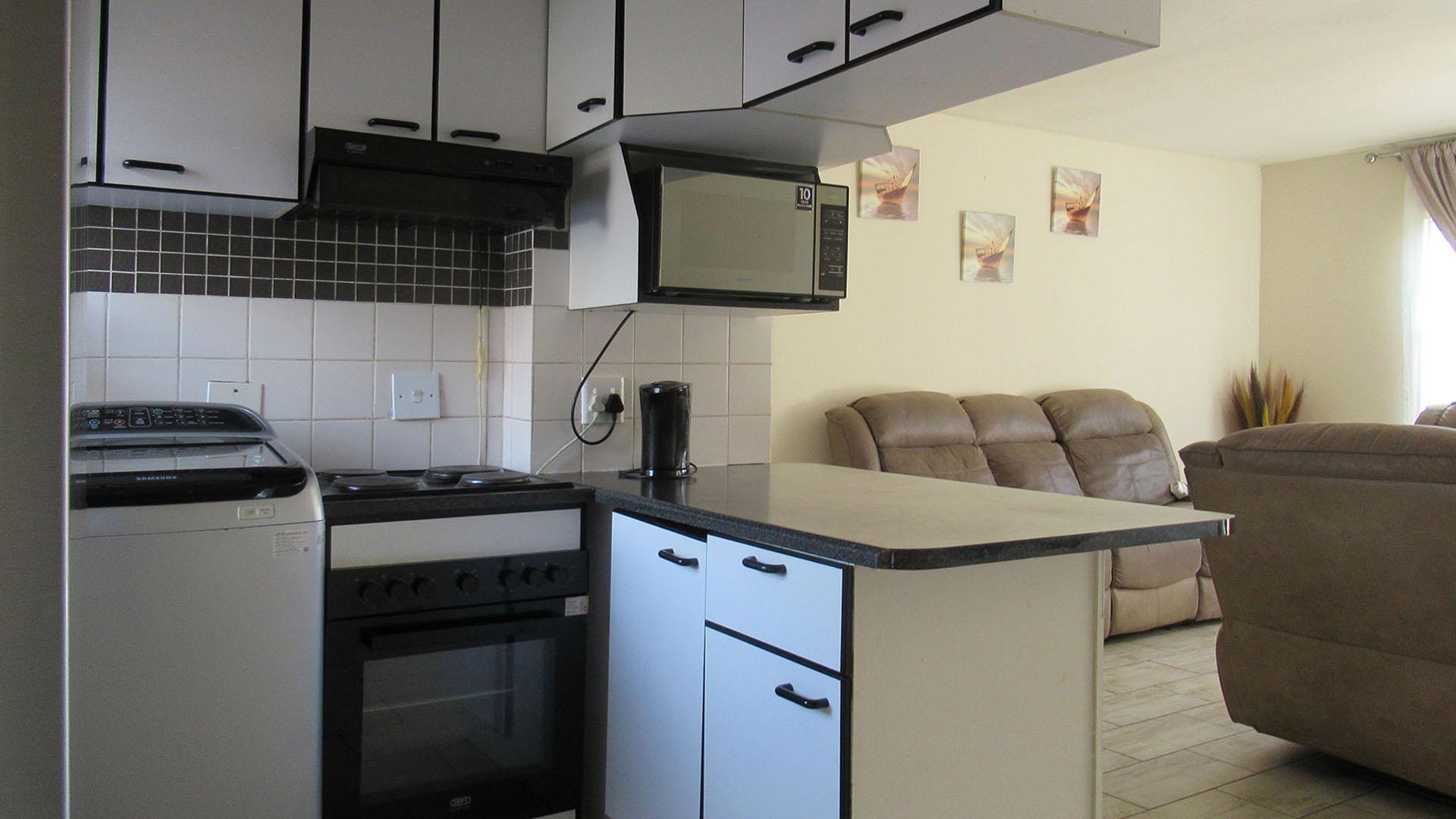 Kitchen - 7 square meters of property in Lindhaven