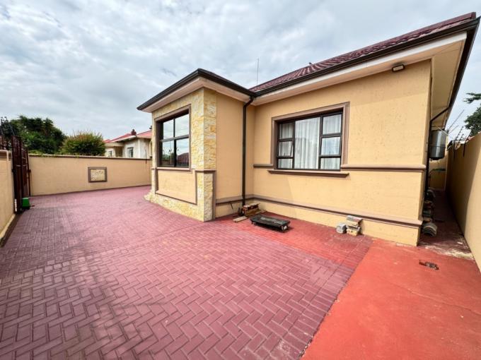 3 Bedroom House for Sale For Sale in Kensington - JHB - MR671739