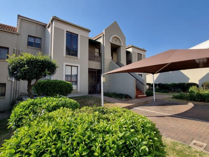 2 Bedroom Simplex for Sale For Sale in Oakdene - MR671742