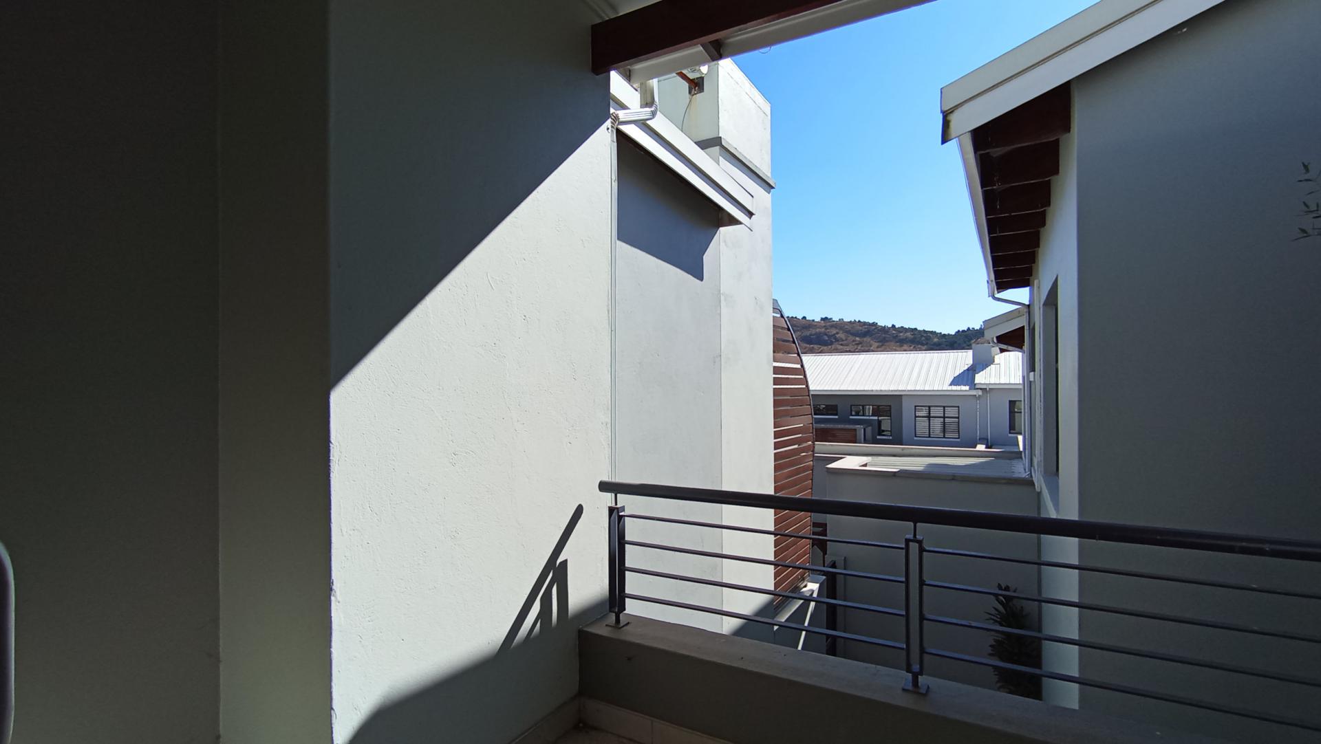 Balcony - 8 square meters of property in Morninghill