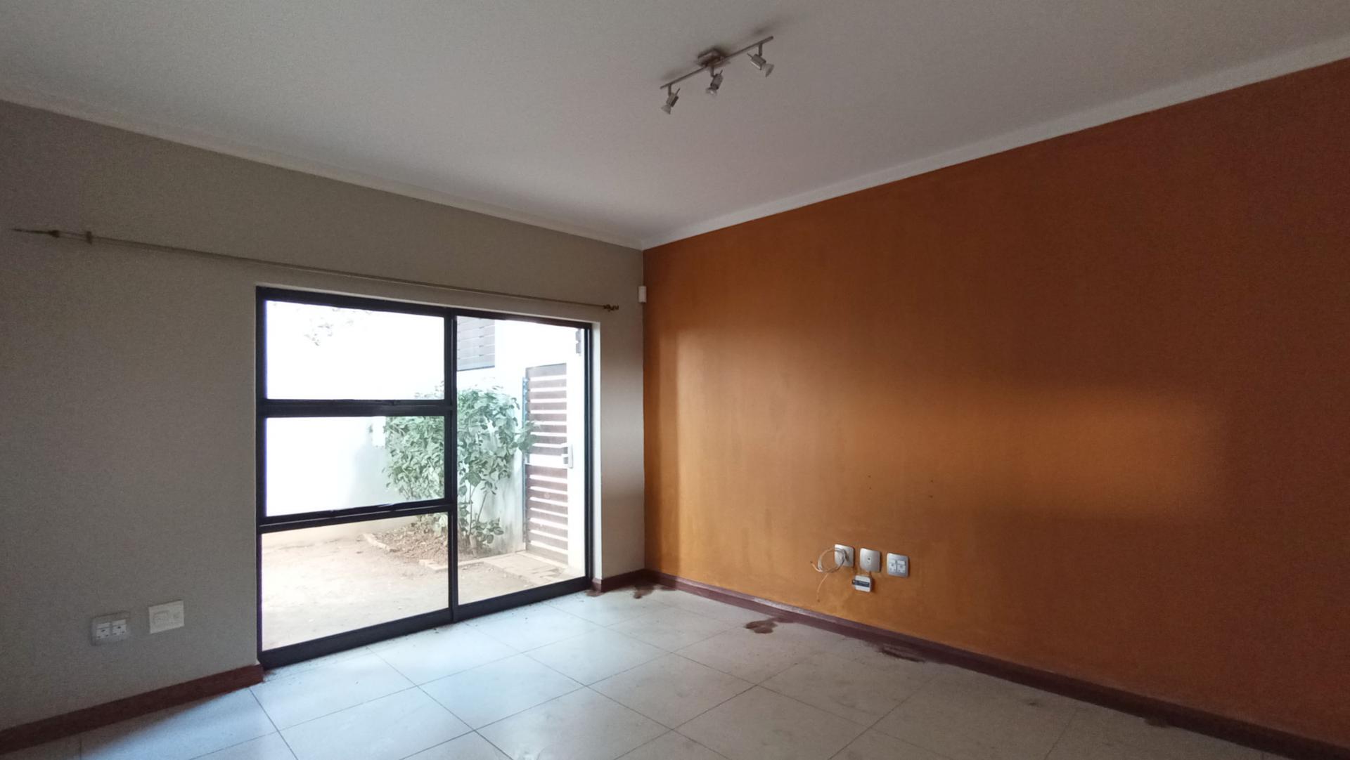 Dining Room - 14 square meters of property in Morninghill