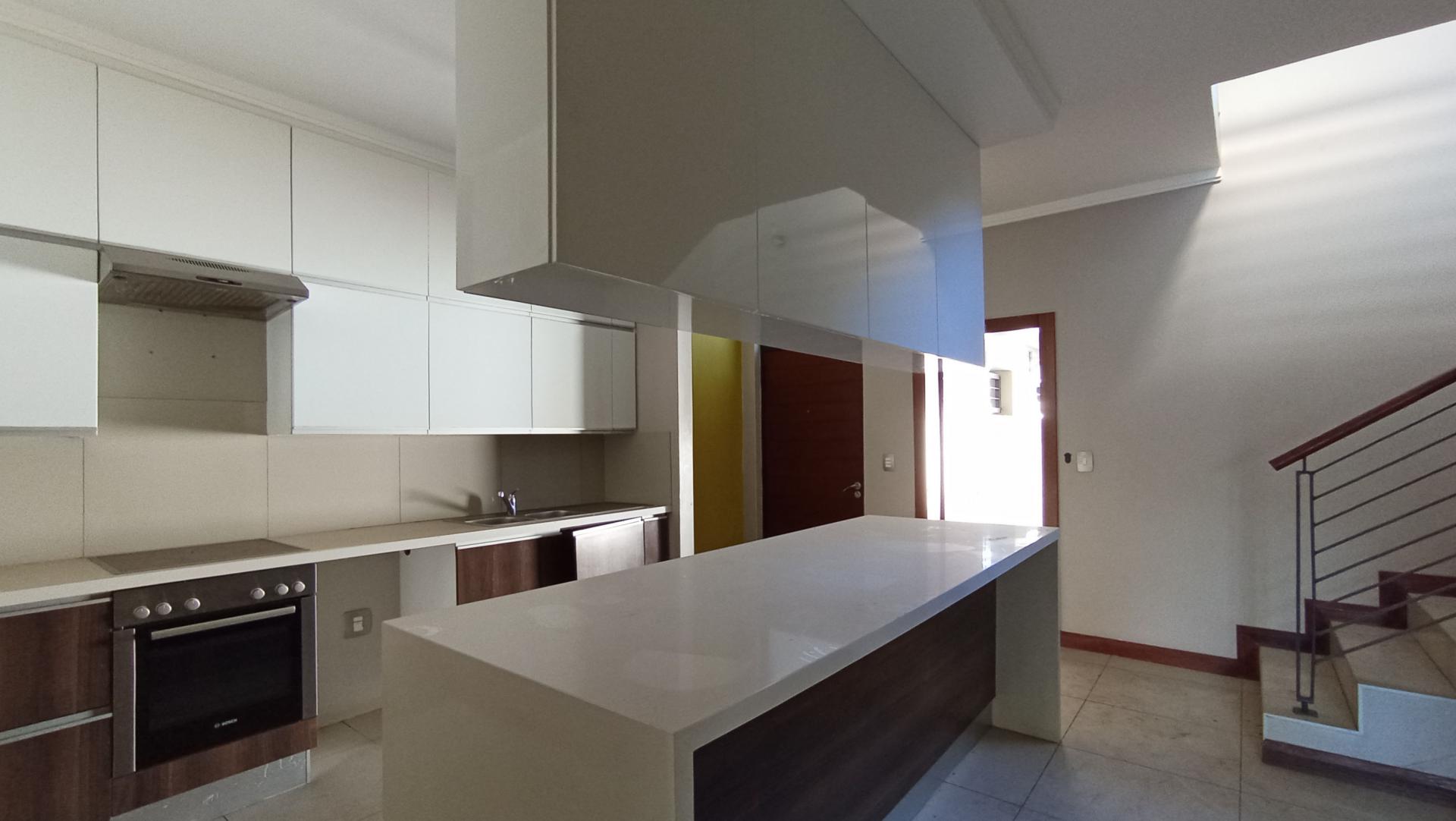 Kitchen - 15 square meters of property in Morninghill
