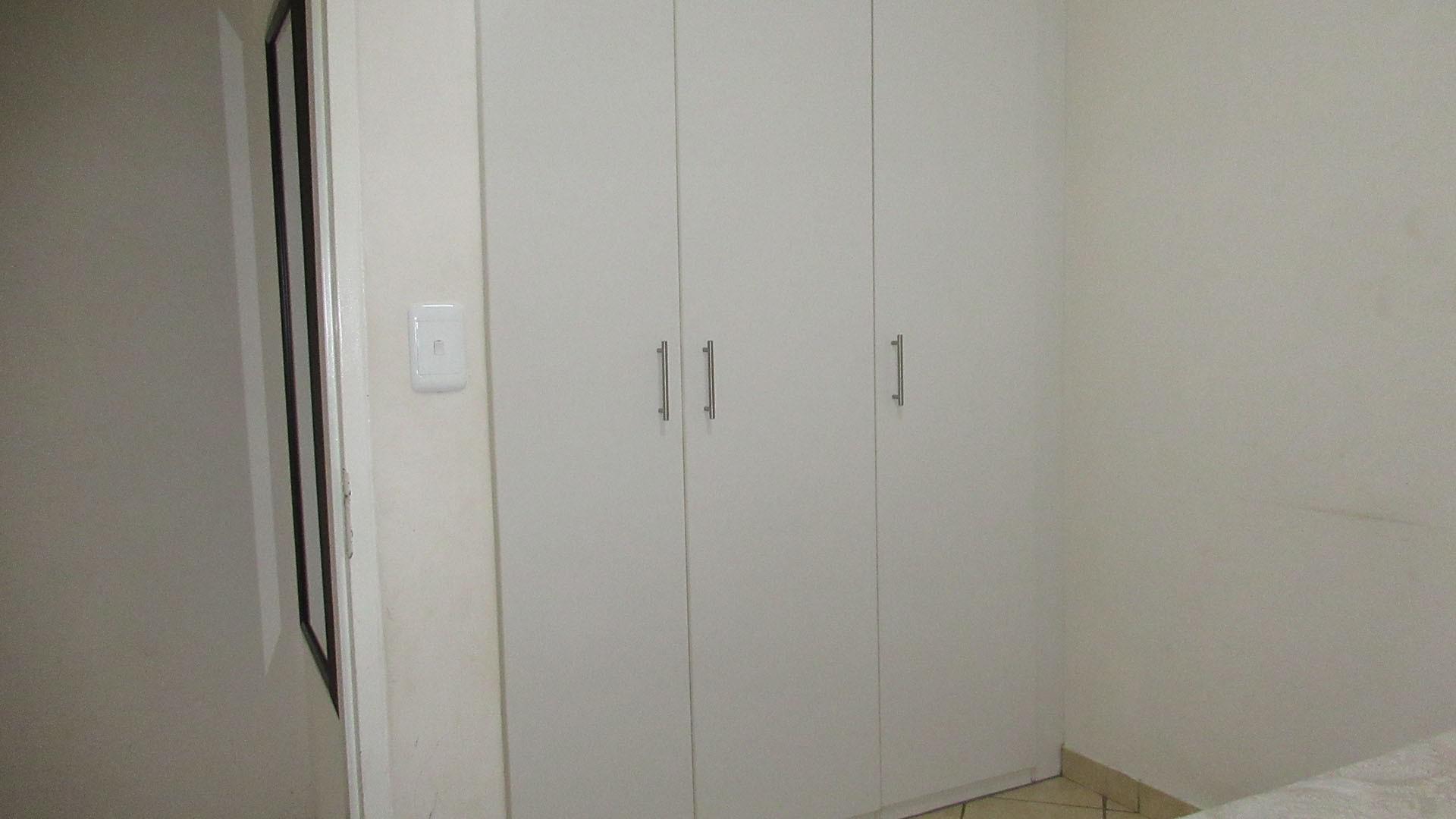 Bed Room 1 - 8 square meters of property in Tirong 