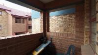 Balcony - 8 square meters of property in Erand Gardens