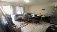 Lounges - 14 square meters of property in Erand Gardens