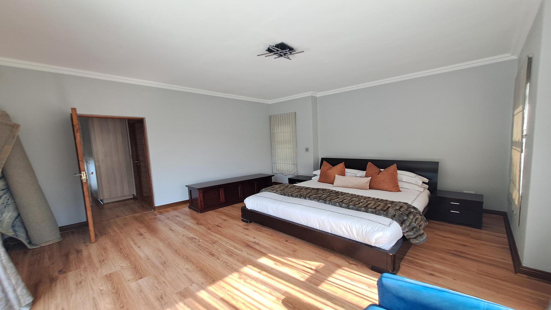 Bed Room 1 - 13 square meters of property in Beverley