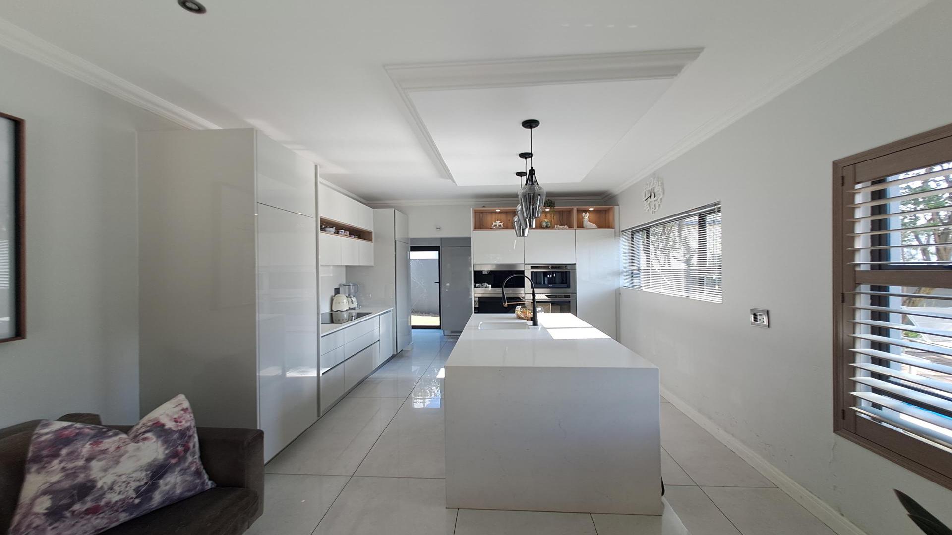 Kitchen - 14 square meters of property in Beverley