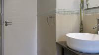 Bathroom 1 - 5 square meters of property in Beverley