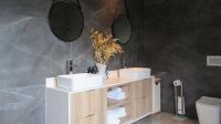 Main Bathroom - 12 square meters of property in Beverley