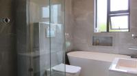 Bathroom 2 - 6 square meters of property in Beverley