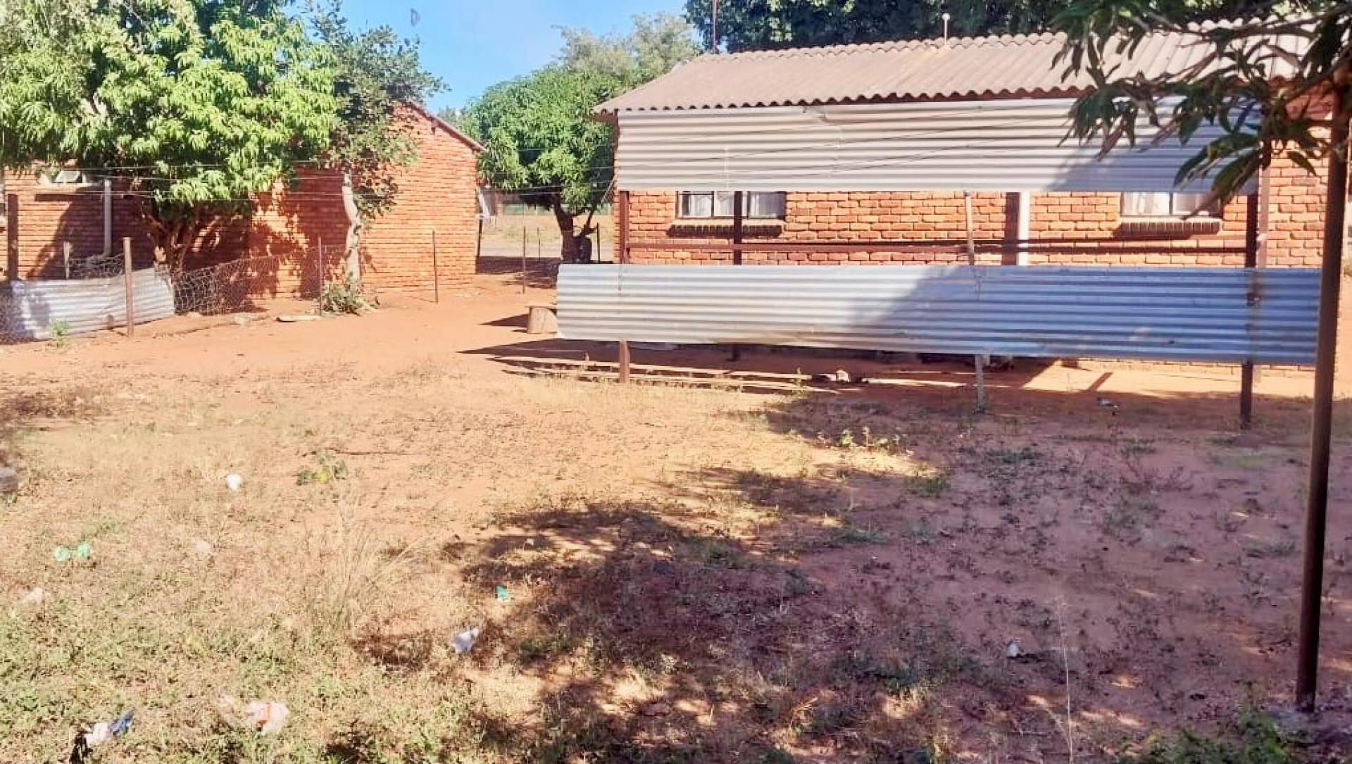 Spaces of property in Namakgale