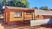Carport  of property in Namakgale