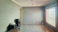 Lounges of property in Tekwane South
