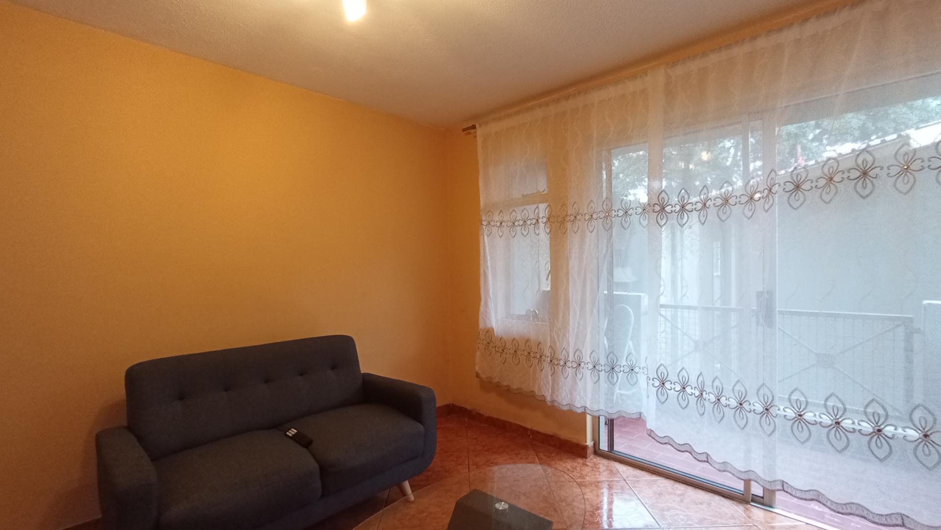 Lounges - 13 square meters of property in Florida