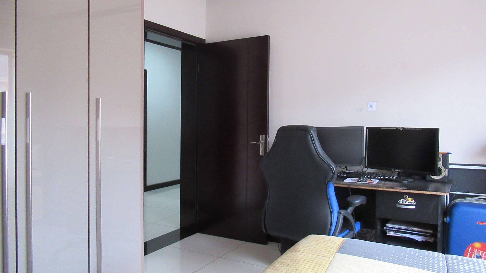 Bed Room 2 - 15 square meters of property in Carlswald