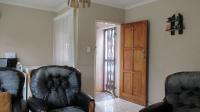 Lounges - 15 square meters of property in Lenasia South