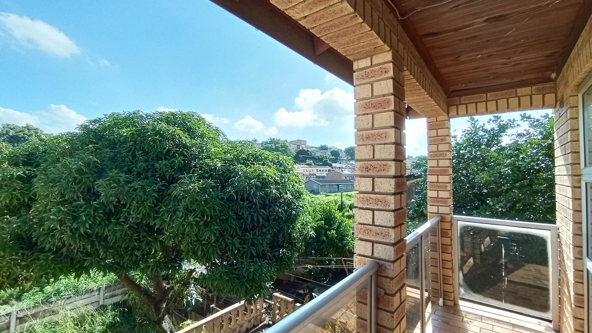 Balcony - 5 square meters of property in Northcroft