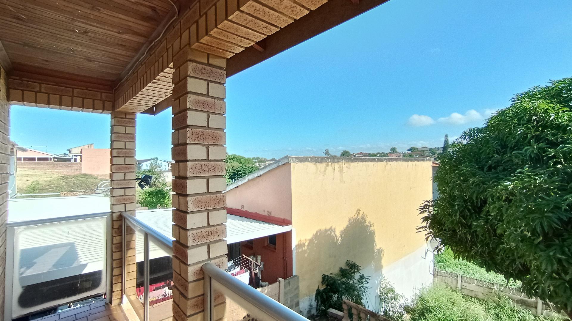 Balcony - 5 square meters of property in Northcroft