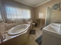  of property in Die Heuwel