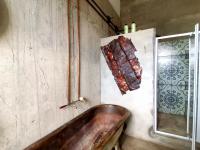  of property in Bendor